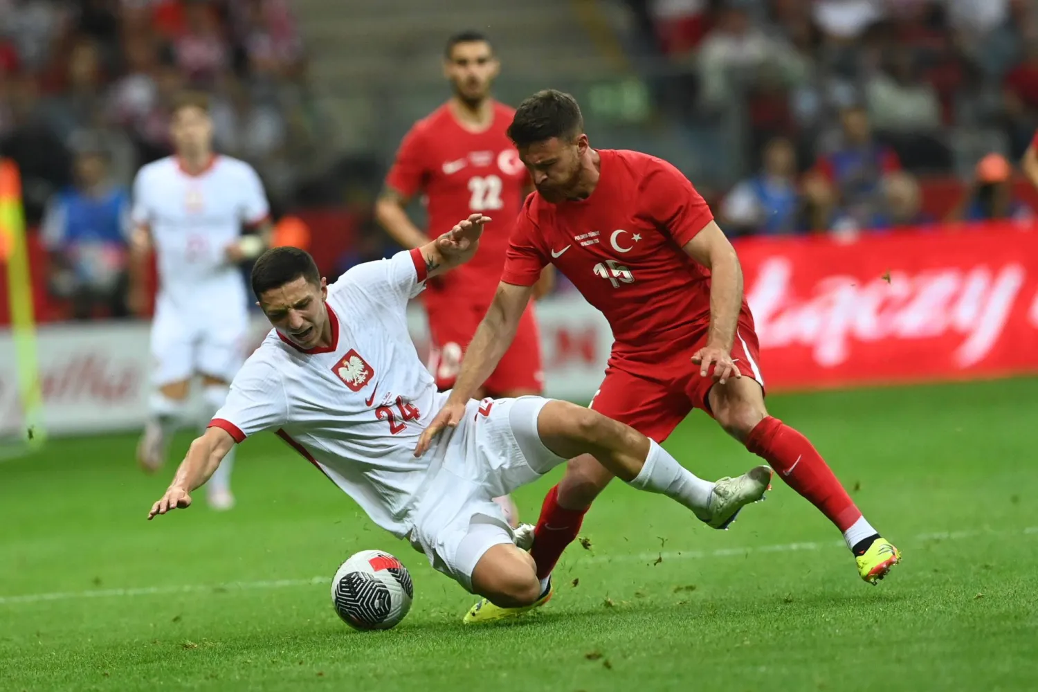 تركيا خسرت مواجهة بولندا الودية الأخيرة وتأمل بدعم الجماهير في ألمانيا (إ.ب.أ)