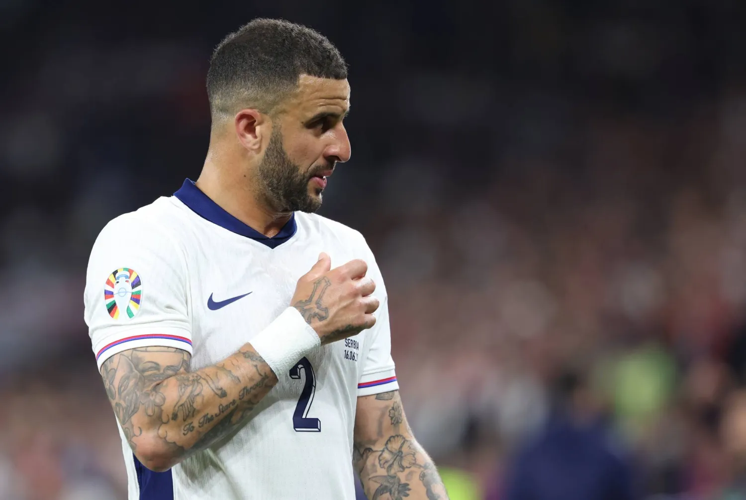 ووكر قال إن مايفعله زميله كيران طبيعي بالنسبة للاعبين (إ.ب.أ)