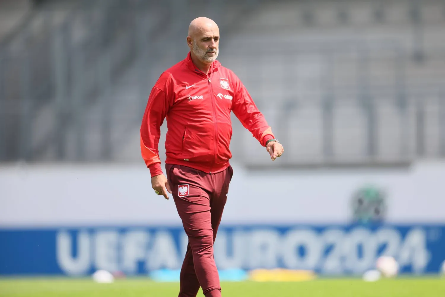 ميكال بروبييرز مدرب المنتخب البولندي (إ.ب.أ)