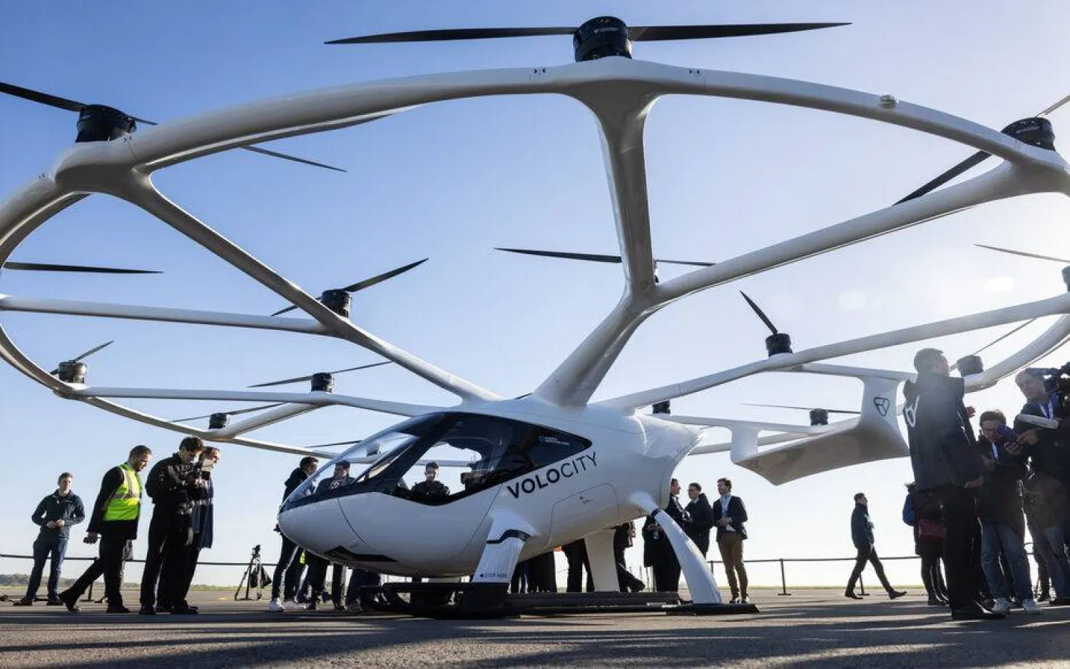 التاكسي الطائر (صحيفة الباريزيان)