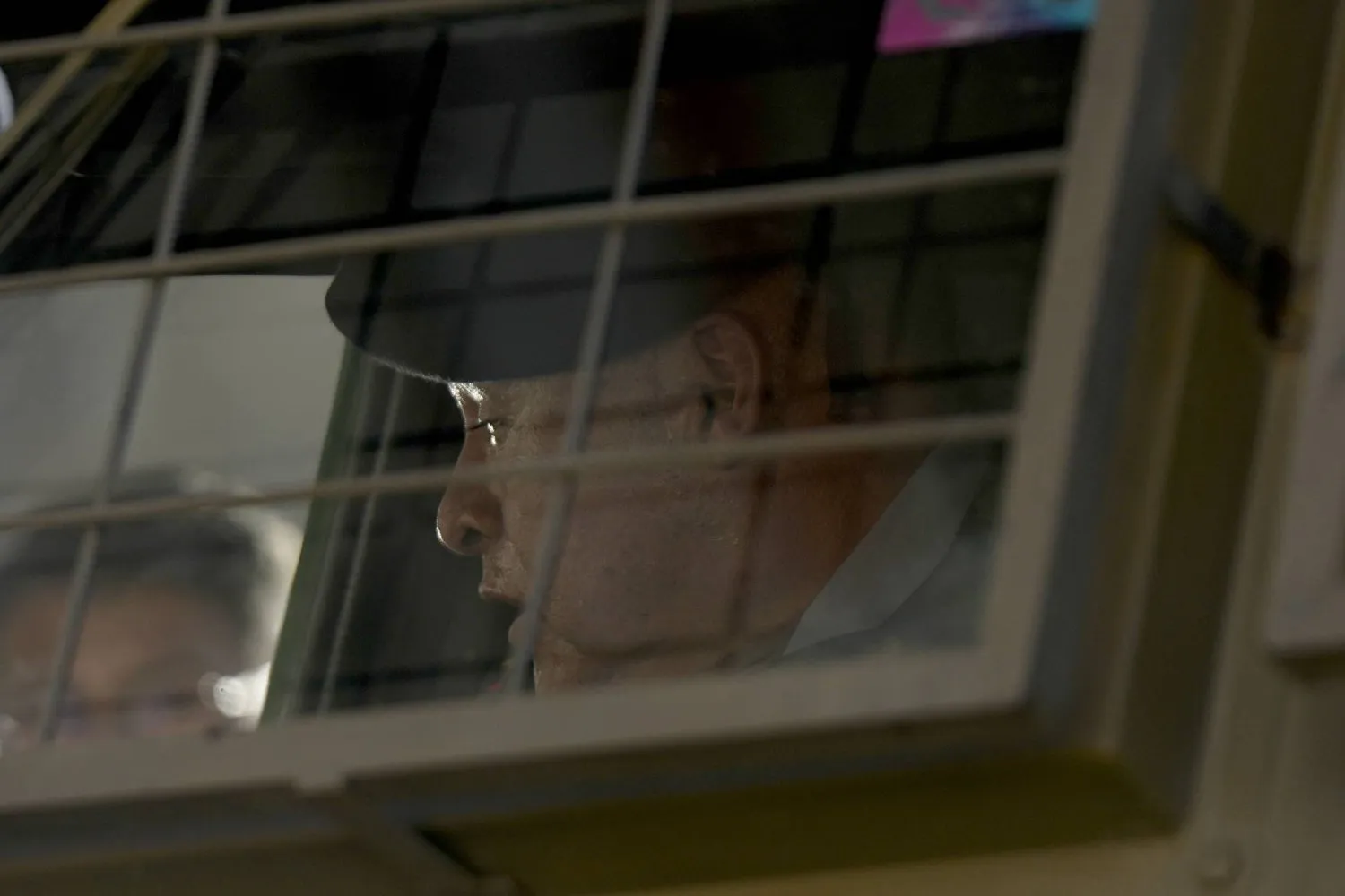 Bolivya Ordusu Komutanı General Juan Jose Zuniga, La Paz'daki hükümet merkezinin önünde zırhlı bir aracın içinde (AP)