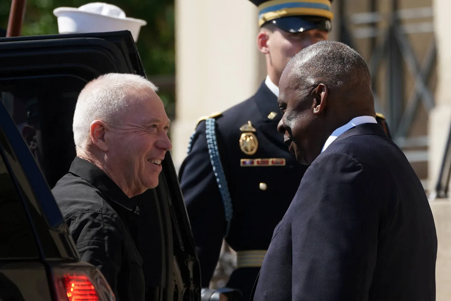 US Secretary of Defense Lloyd Austin welcomes Israeli Defense Minister Yoav Gallant at the Pentagon in Washington, US, June 25, 2024. REUTERS/Kevin Lamarque