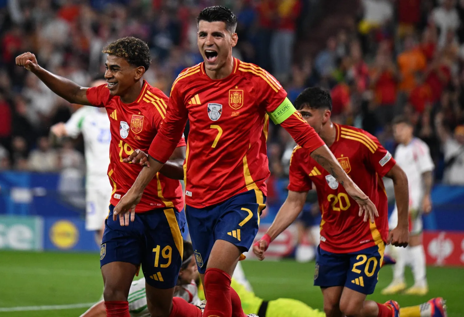 Alvaro Morata (C) celebrates during Spain's win over Italy. Spain were the most impressive side during the group stage of Euro 2024. PATRICIA DE MELO MOREIRA / AFP
