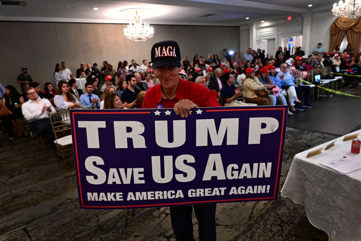 مؤيد لترمب (أ.ف.ب)