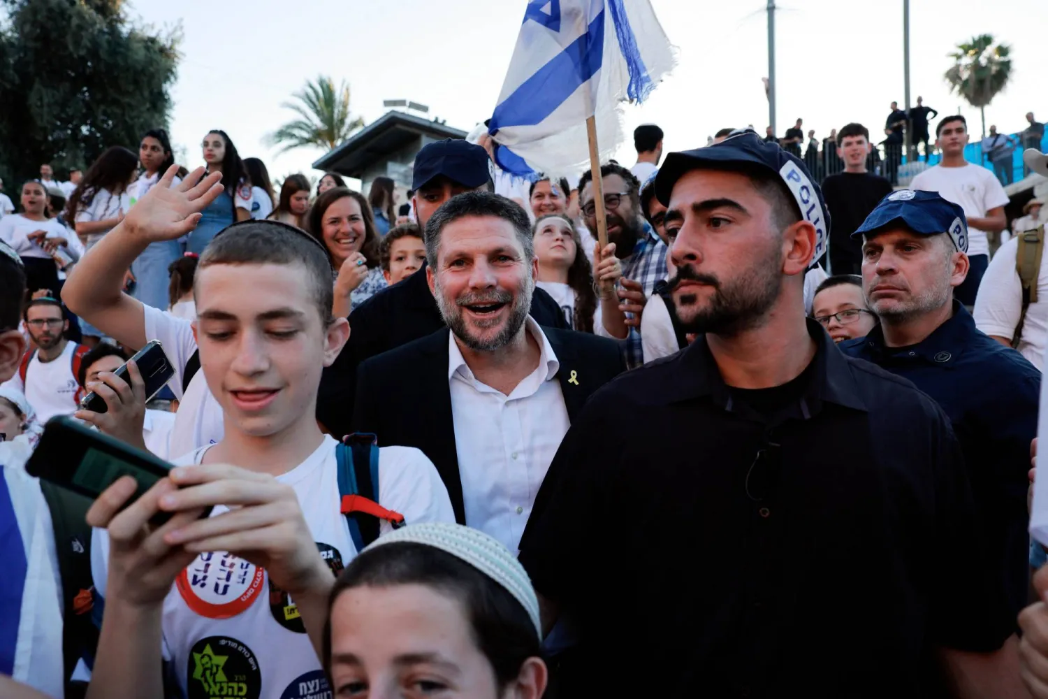 سموتريتش يشارك في يوم القدس الذي تحتفل به إسرائيل سنوياً بذكرى احتلالها المدينة في 5 يونيو عام 1967 (رويترز)