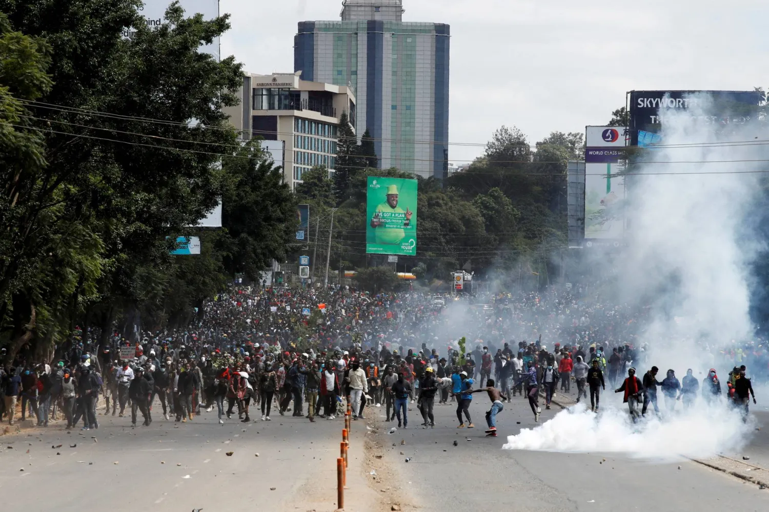 FILE PHOTO: People attend a demonstration against Kenya's proposed finance bill 2024/2025 in Nairobi, Kenya, June 25, 2024. REUTERS/Monicah Mwangi/File Photo