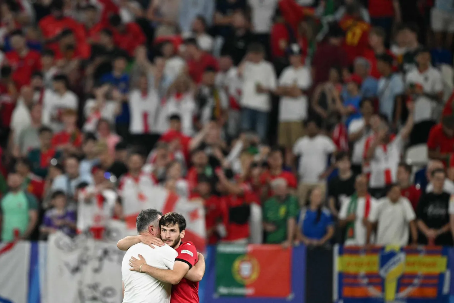 مدرب جورجيا قال إن الوجود في ألمانيا كان تحدياً كبيراً (أ.ف.ب)