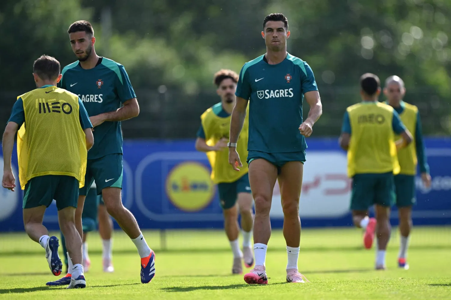 البرتغال عانت من الهجمات المرتدة السريعة المباغتة أمام جورجيا (أ.ف.ب)