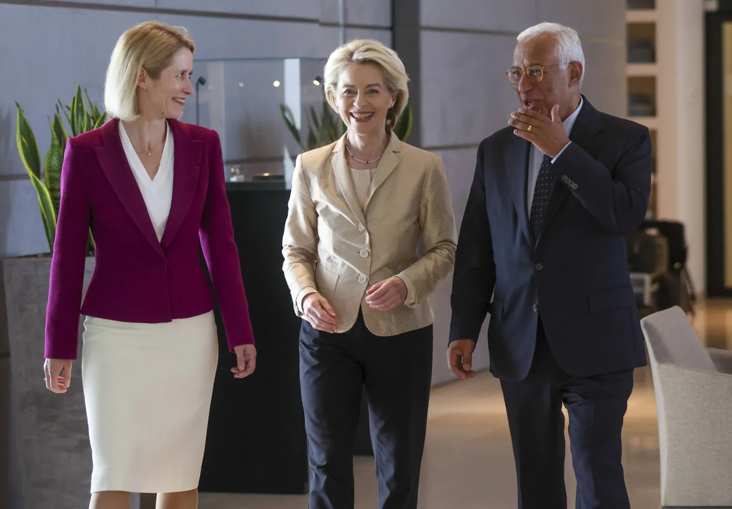 القيادة الجديدة للاتحاد: أورسولا فون در لاين تتوسط أنطونيو كوستا وكايا كالاس (أ.ب)