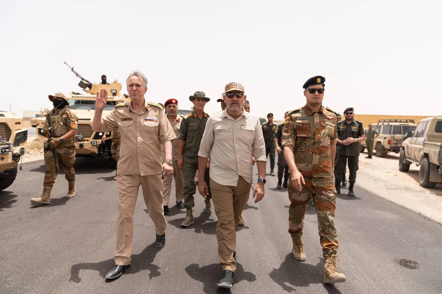 النمروش متفقداً معبر رأس جدير الحدودي مع تونس (رئاسة أركان قوات الوحدة)