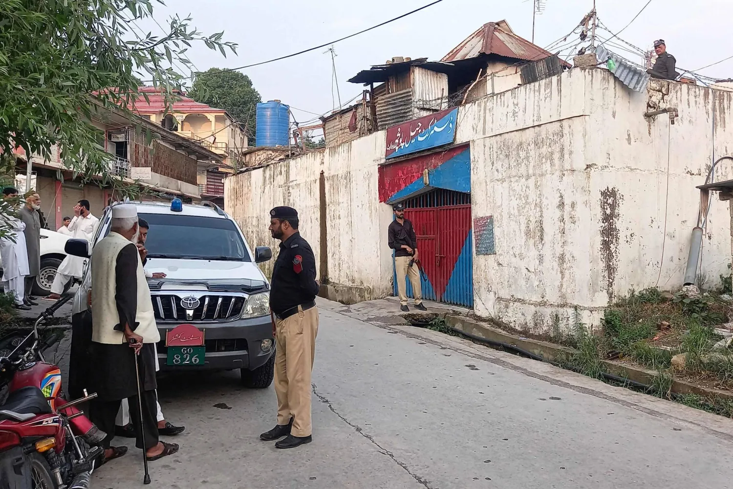 سجن بونش روالوكات الذي يقع على بعد 110 كيلومترات جنوب مظفر آباد (أ.ف.ب)