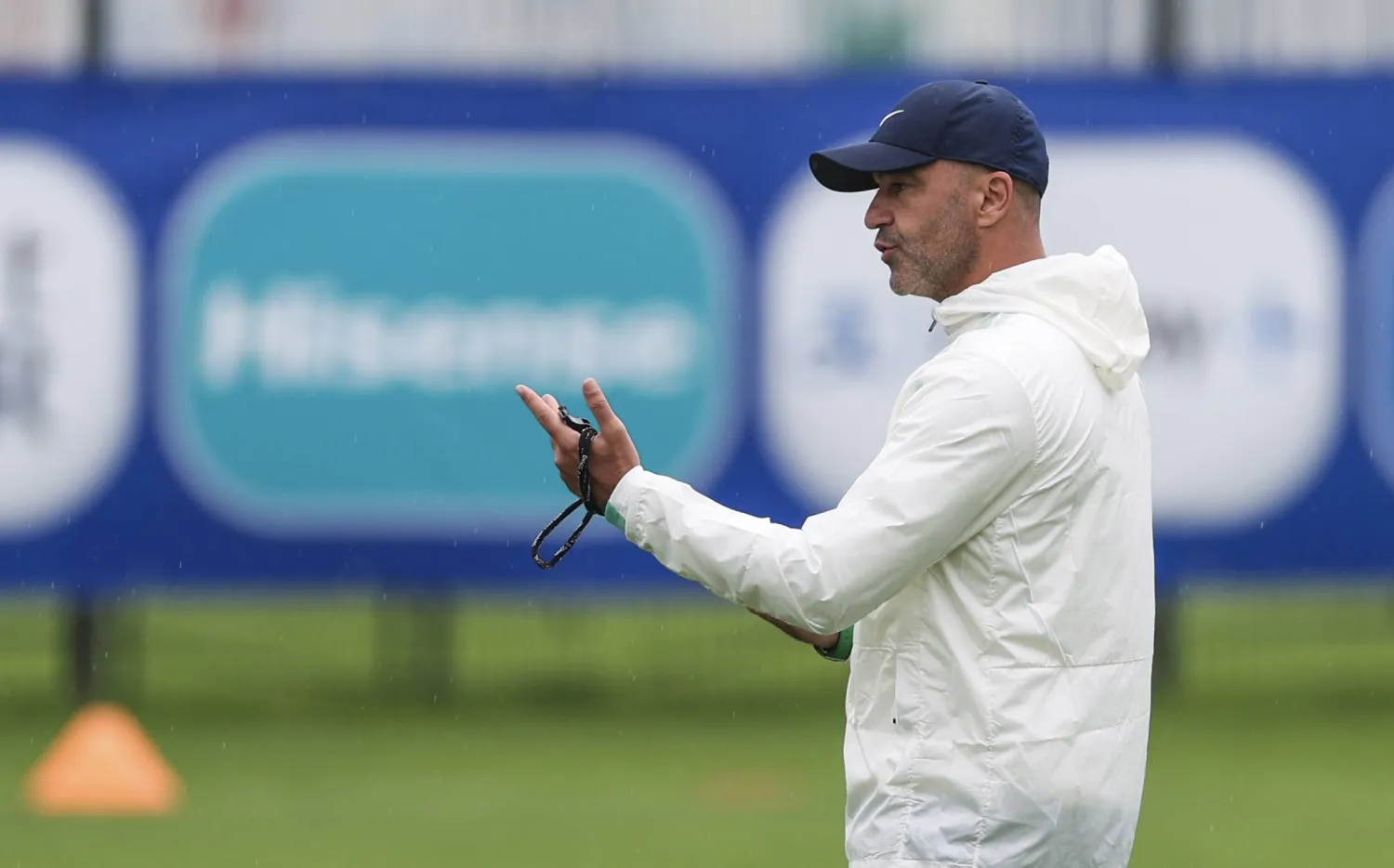 روبرتو مارتينيز مدرب منتخب البرتغال (إ.ب.أ)