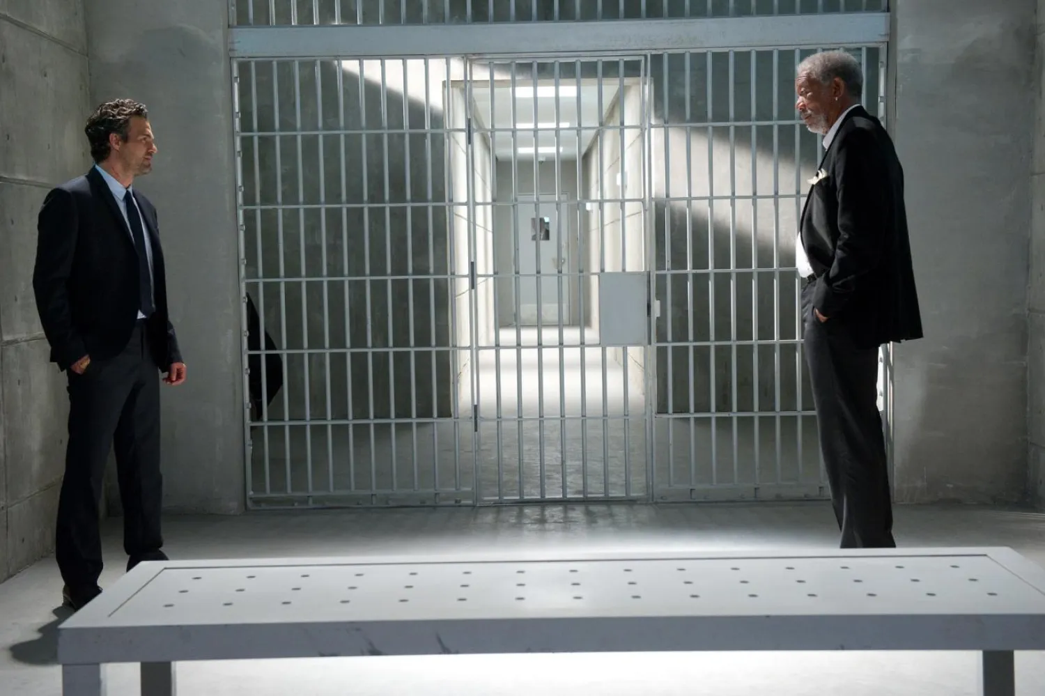 İlk Sihirbazlar Çetesi'nde FBI ajanı Dylan Rhodes'u canlandıran Mark Ruffalo'nun (solda) adı, serinin yeni filmiyle birlikte anılmıyor (Lionsgate)