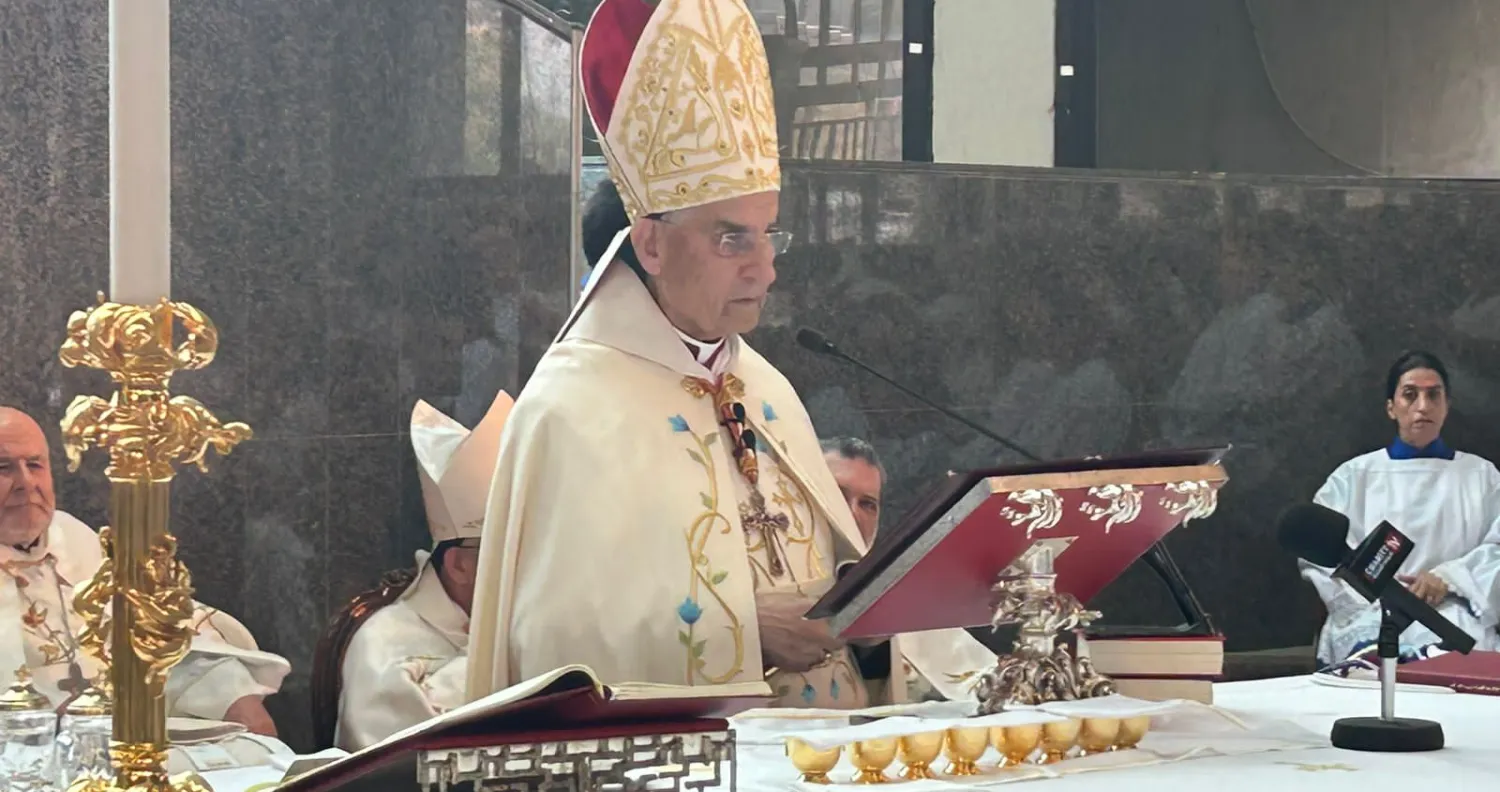 البطريرك الماروني بشارة الراعي خلال تلاوته عظة الأحد (الوكالة الوطنية)