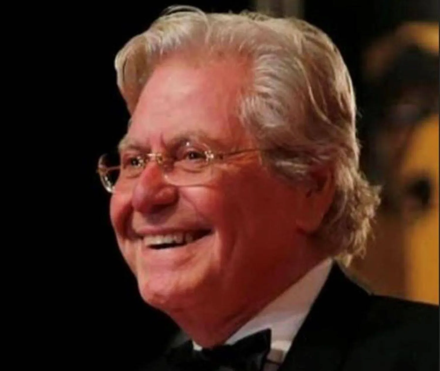 الفنان حسين فهمي (فيسبوك)