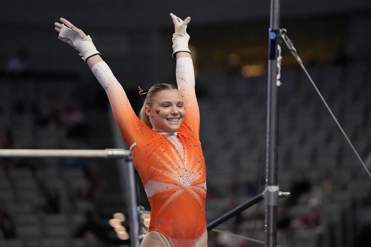 دخل الجمباز الإيقاعي الأولمبياد منذ دورة لوس أنجليس 1984 (أ.ب)