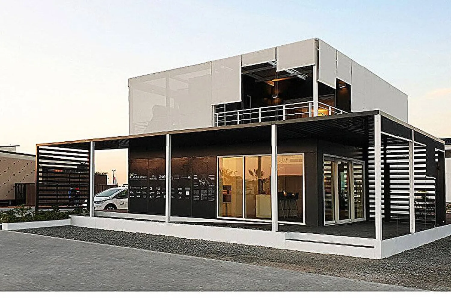 استراتيجيات التهوية الطبيعية مثل «البرجيل» أثبتت فاعليتها في خفض درجة الحرارة الداخلية للمبنى (دورية الهندسة المعمارية)