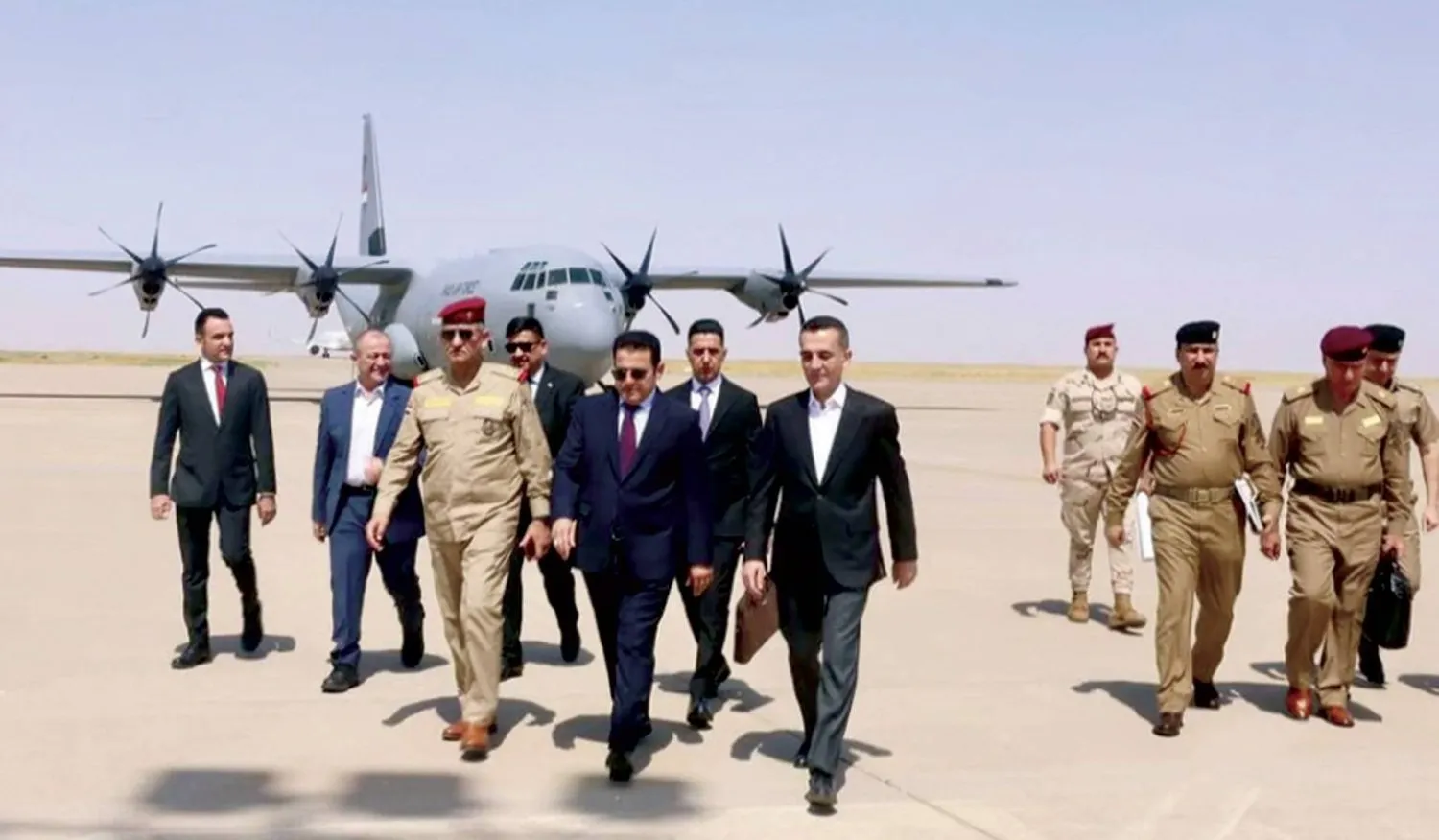 Irak Ulusal Güvenlik Danışmanı Kasım el-Araci, güvenlik istişareleri için Erbil'de (Irak hükümet medyası)