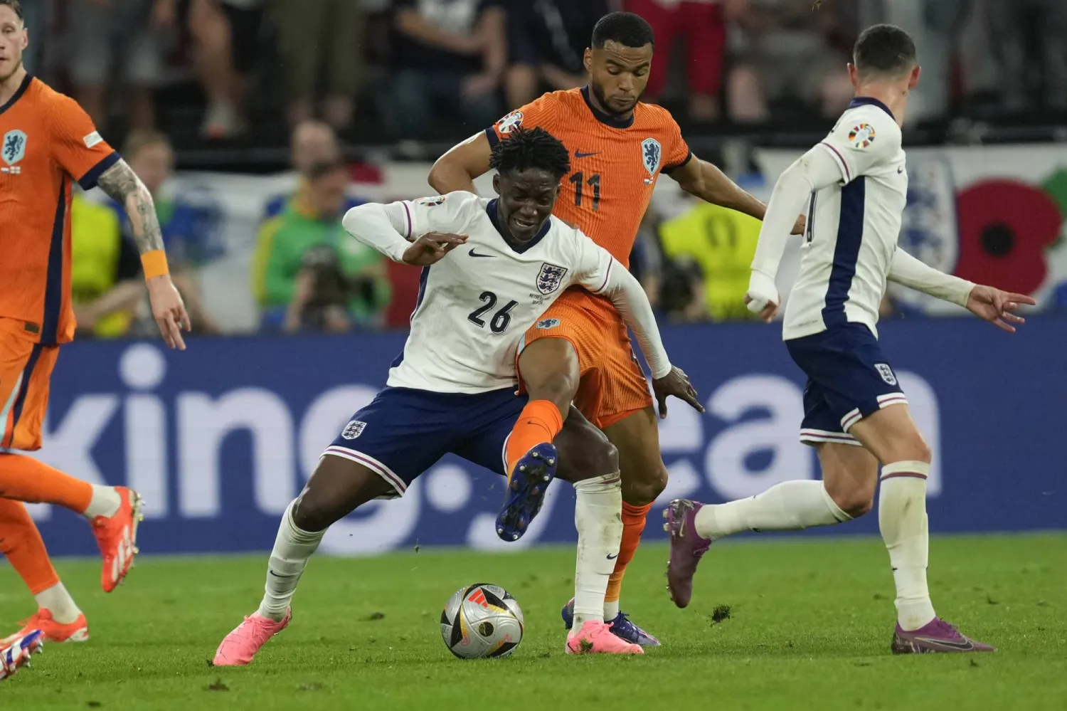 كوبي ماينو تألق في مواجهة هولندا (أ.ب)