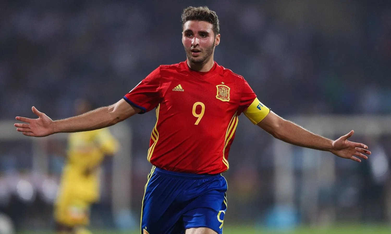 أبيل رويز (رويترز)