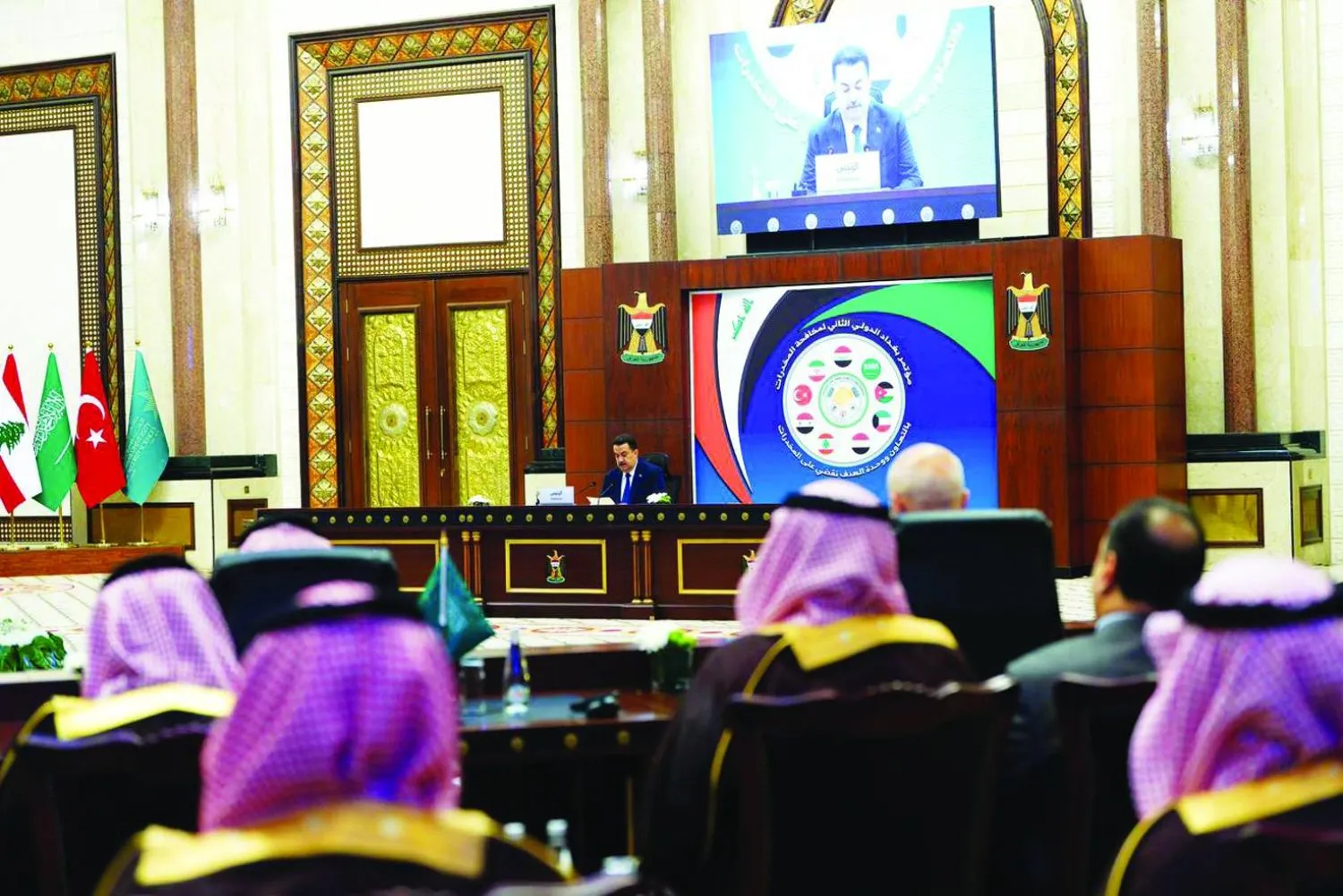 Irak Başbakanı Muhammed Şiya es-Sudani, İkinci Bağdat Uluslararası Uyuşturucuyla Mücadele Konferansı’nın açılışını yaparken (Irak Başbakanlık Ofisi)