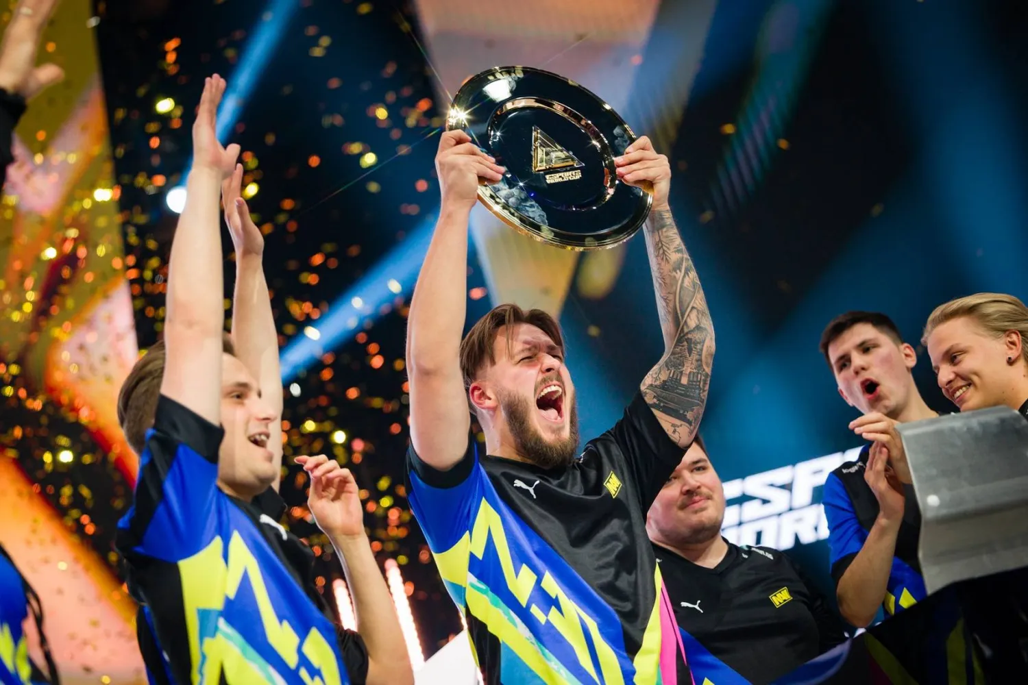 مجموع الألقاب وصل إلى 6 من أصل 22 بطولة (الشرق الأوسط)