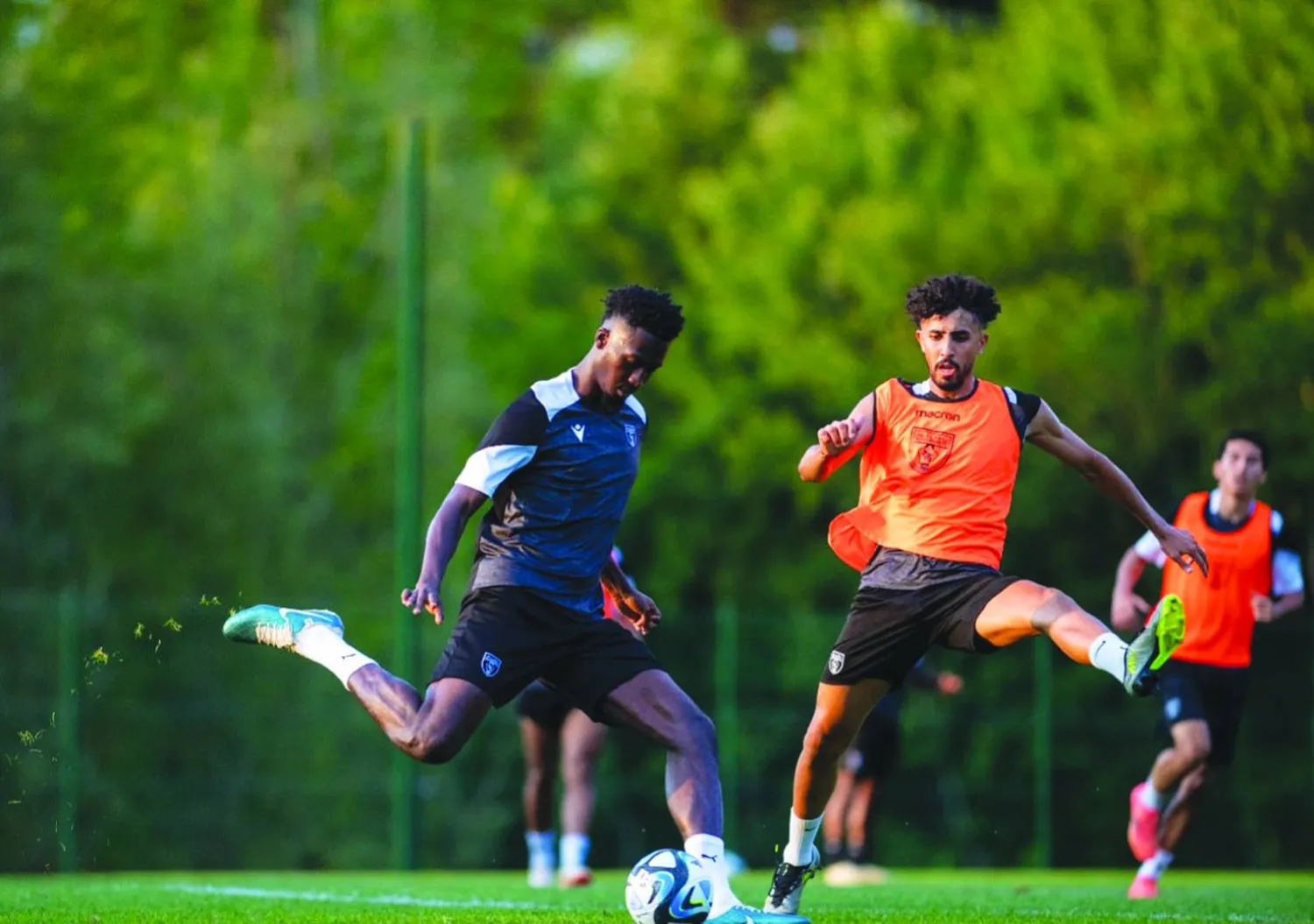 
عون السلولي خلال تدريبات فريقه (نادي التعاون)