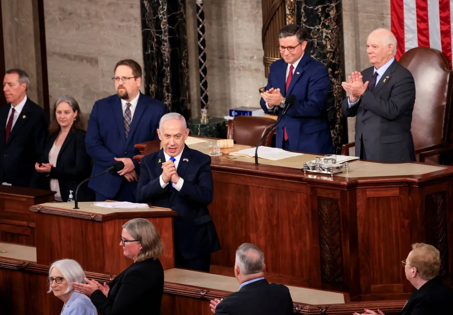 İsrail Başbakanı Binyamin Netanyahu, ABD Kongresi'nde yaptığı konuşmanın ardından ayakta alkışlandı (Reuters)