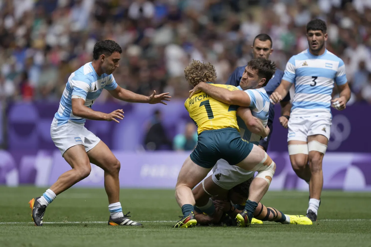 تأهُّل منتخبي أستراليا والأرجنتين إلى دور الثمانية في منافسات سباعيات الرغبي بـ«أولمبياد باريس» (أ.ب)