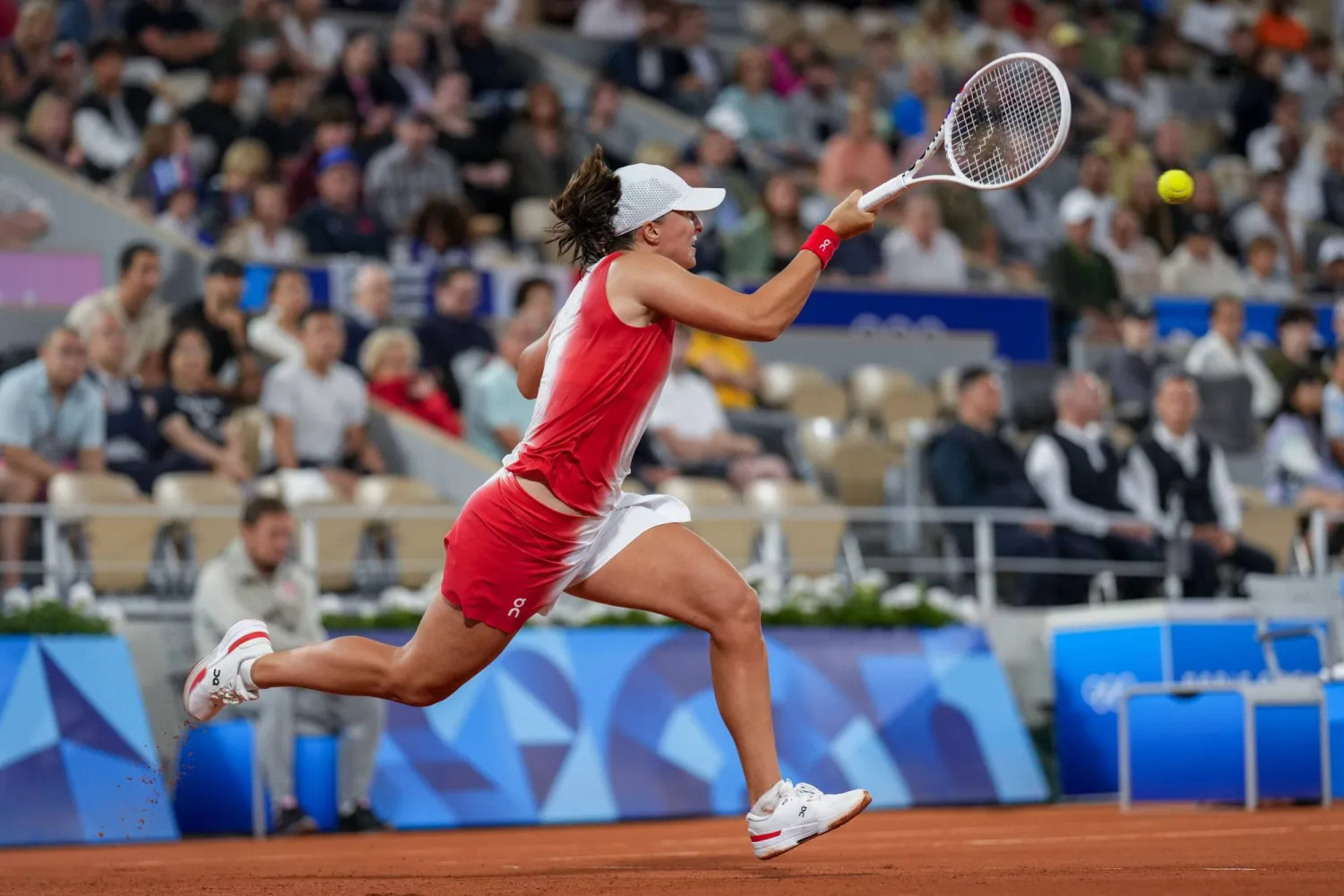 البولندية إيغا شفيونتيك المصنّفة أولى عالمياً تتقدم في أولمبياد باريس (أ.ب)