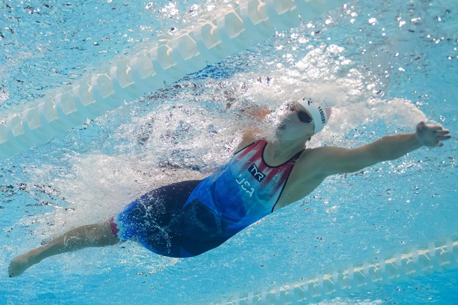 كاتي ليديكي الأسرع في تصفيات 400 متر حرة (أ.ف.ب)