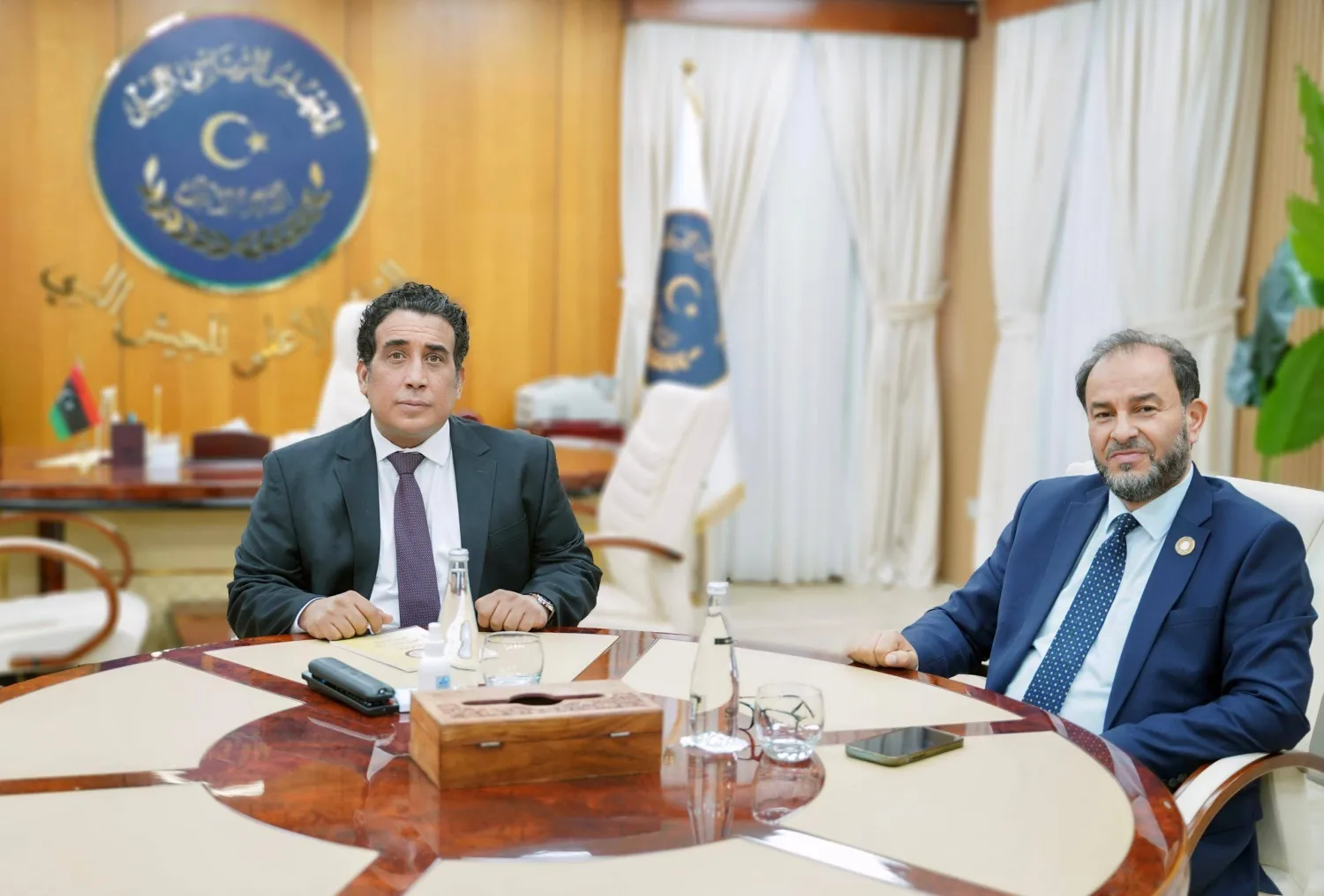 المنفى مع عمر العبيدي (المجلس الرئاسي)