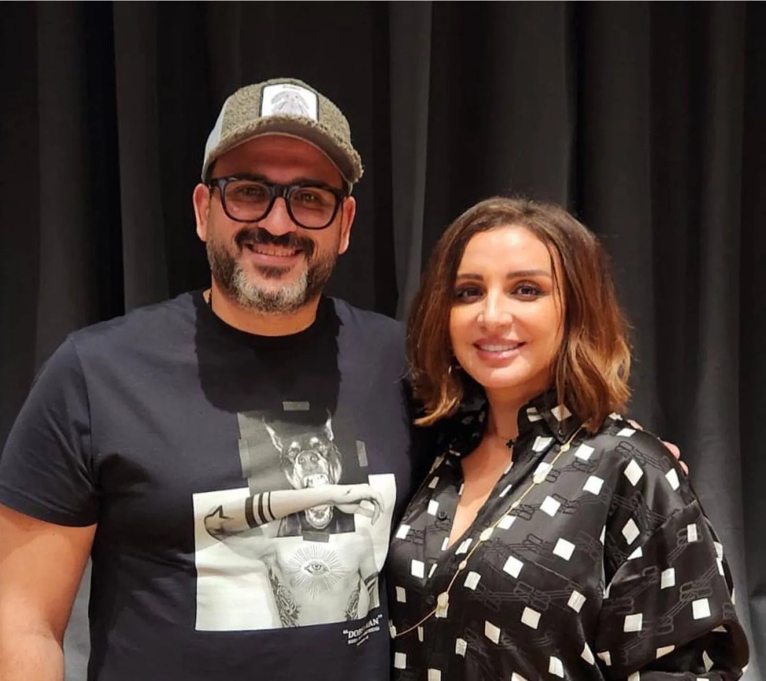 أكرم حسني مع أنغام (حسابه على «إكس»)