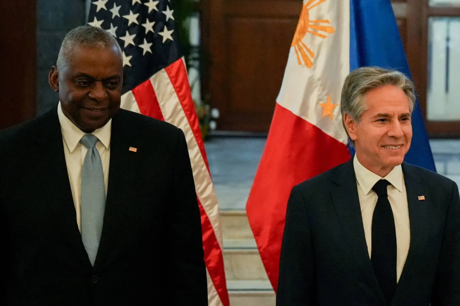 US Secretary of Defense Lloyd Austin and US Secretary of State Antony Blinken pose for a photo at Camp Aguinaldo, in Quezon City, Metro Manila, Philippines, July 30, 2024. REUTERS/Lisa Marie David