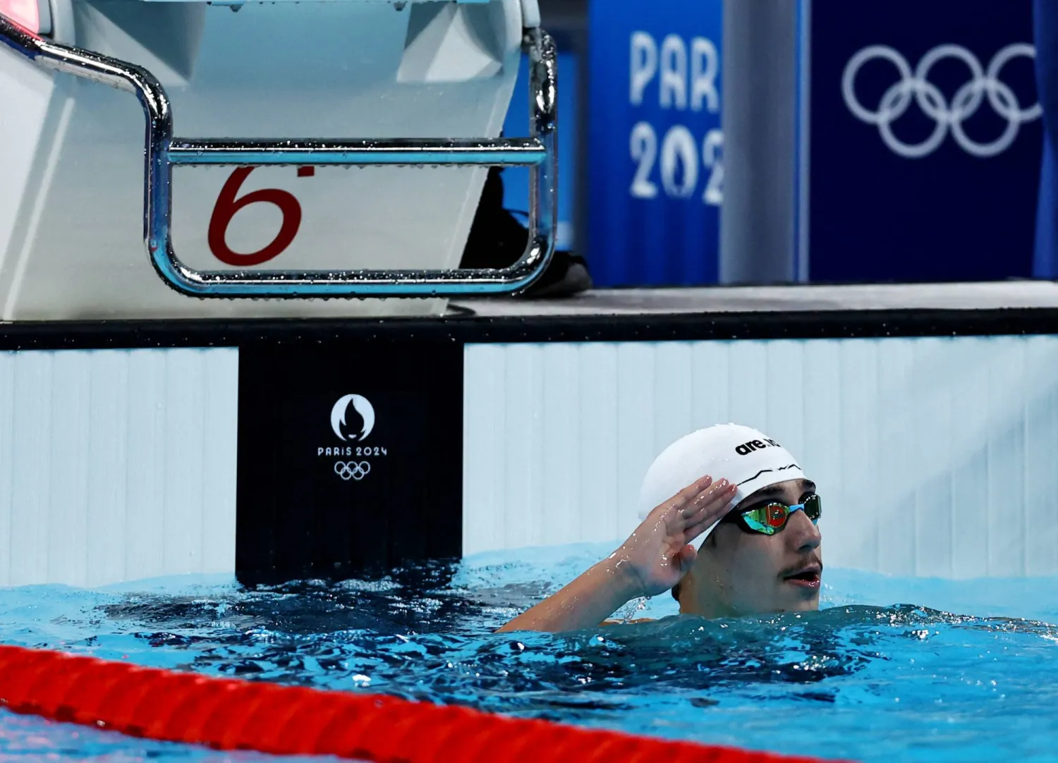 السراج يحيّي البعثة السعودية القادمة لمؤازرته (رويترز)