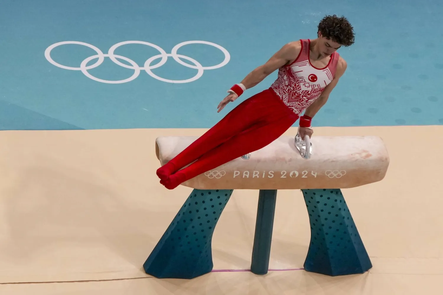 أحد اللاعبين قال إنه شعر بالراحة حينما رأى حصان الحلق الأخضر (أ.ب)