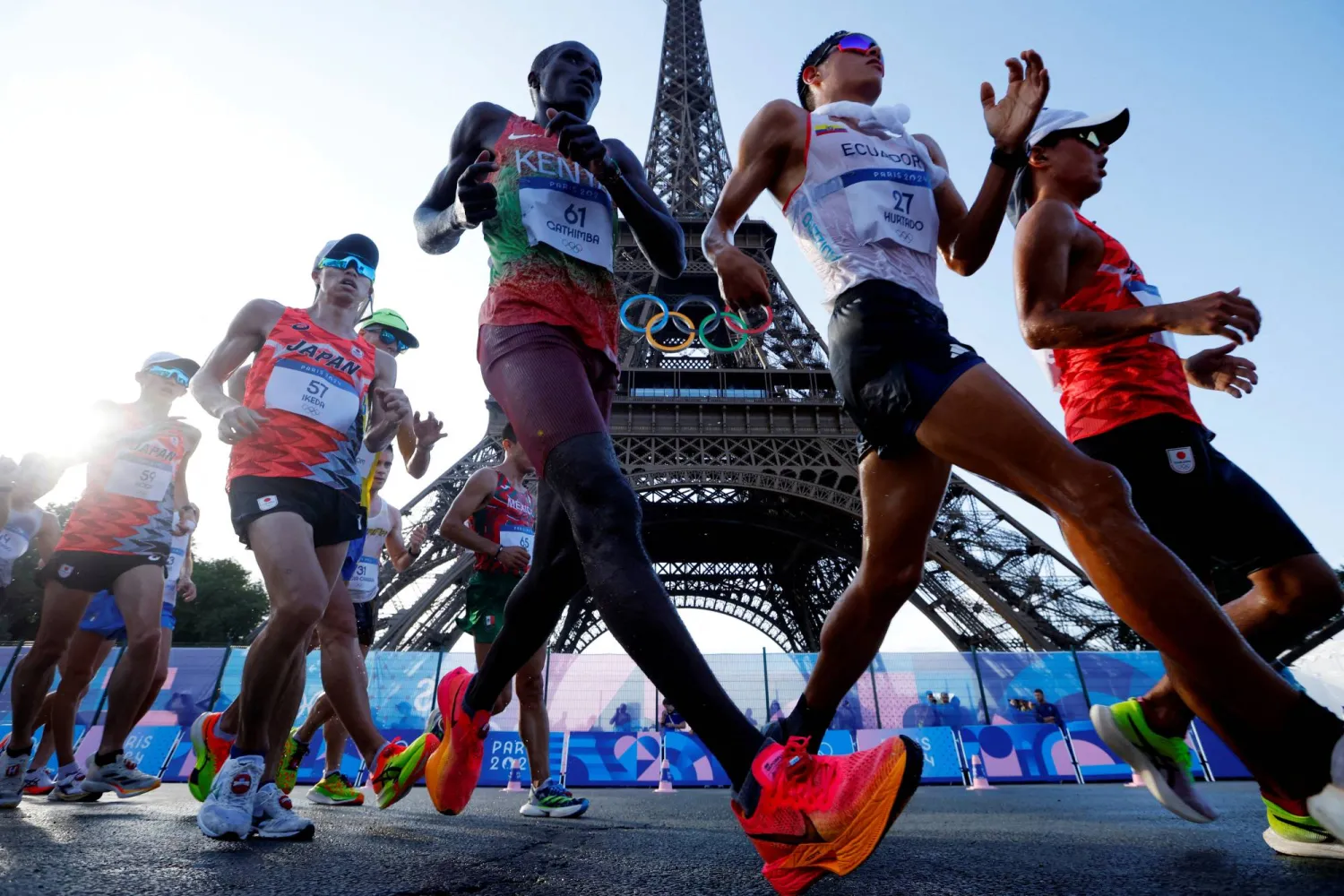 القوة الذهنية والتركيز والمرونة لا تأتي دون جهد حتى بالنسبة لأفضل الرياضيين في العالم (رويترز)