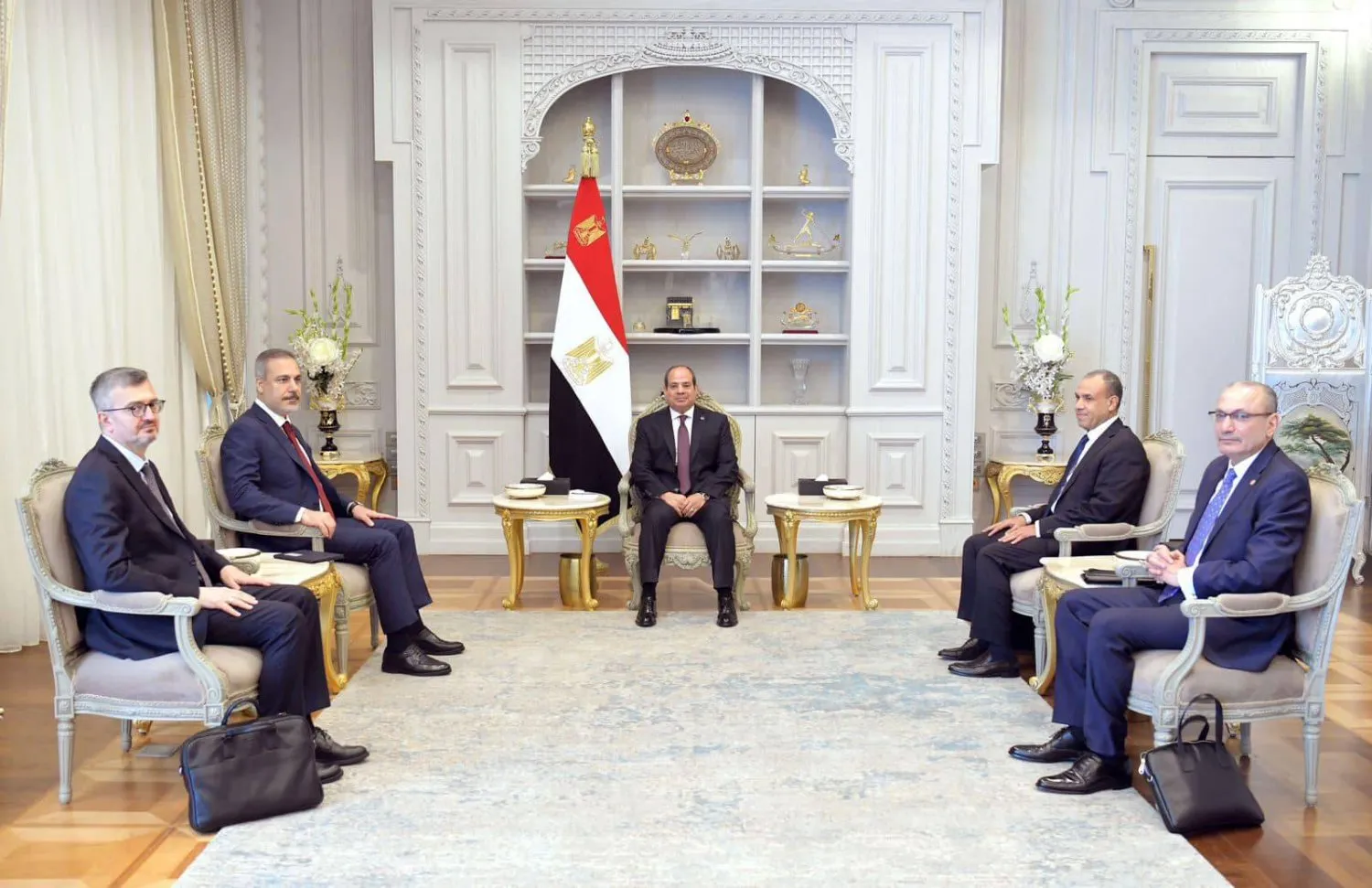 Sisi: Ortadoğu, sağduyu ve bilgelik gerektiren çok tehlikeli bir dönemeçten geçiyor