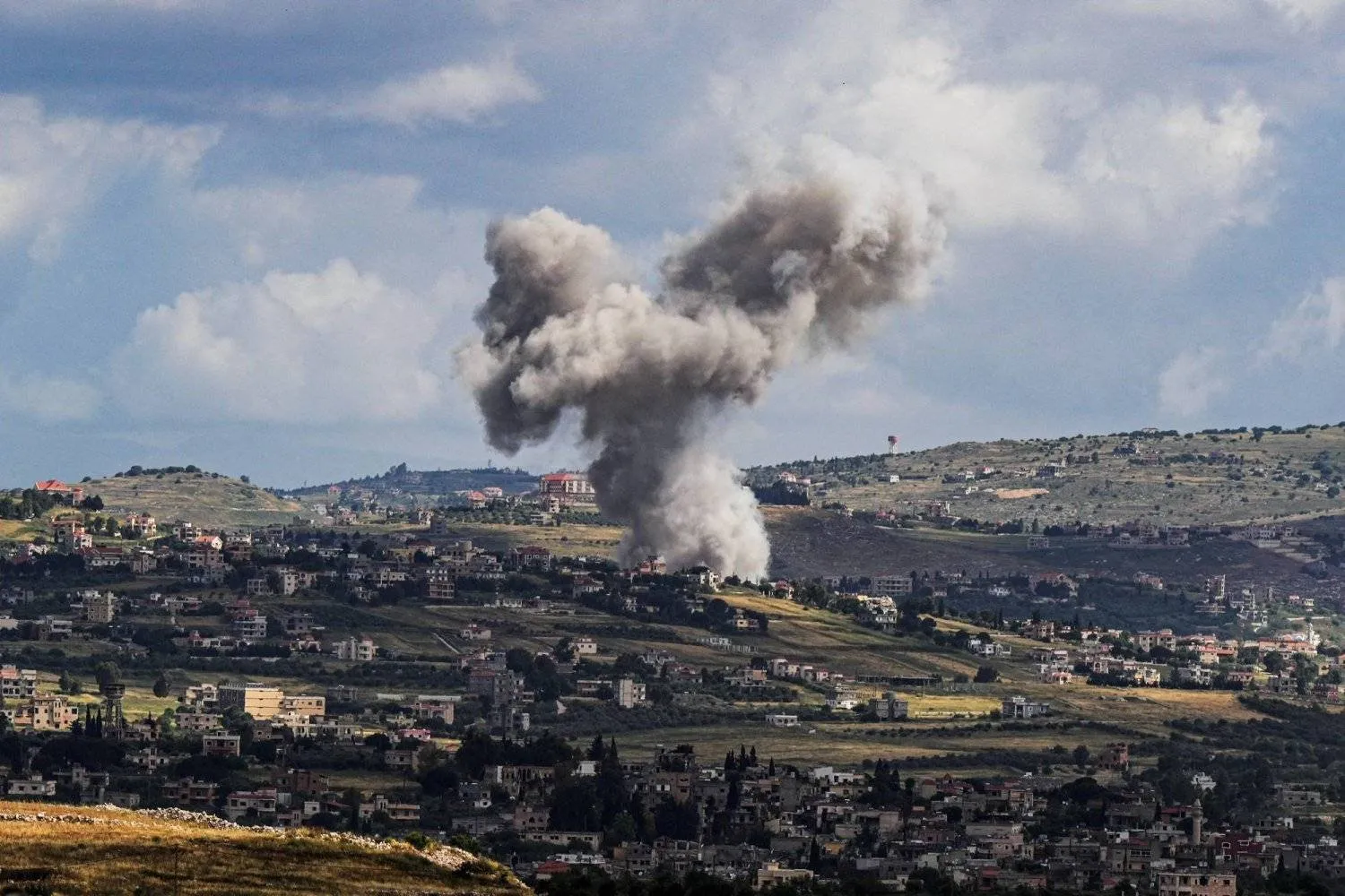 İsrail'in Güney Lübnan'ı bombalaması (Reuters)