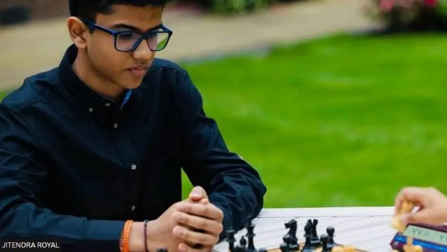 شرياس رويال أصغر أستاذٍ كبير بالشطرنج (والده جيتندرا رويال)