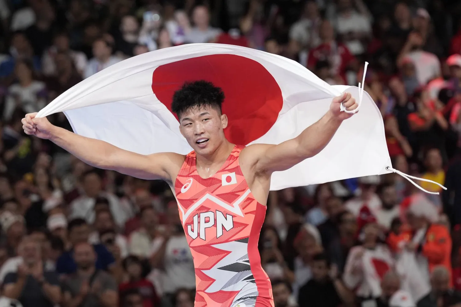 ناو كوساكا (أ.ب)