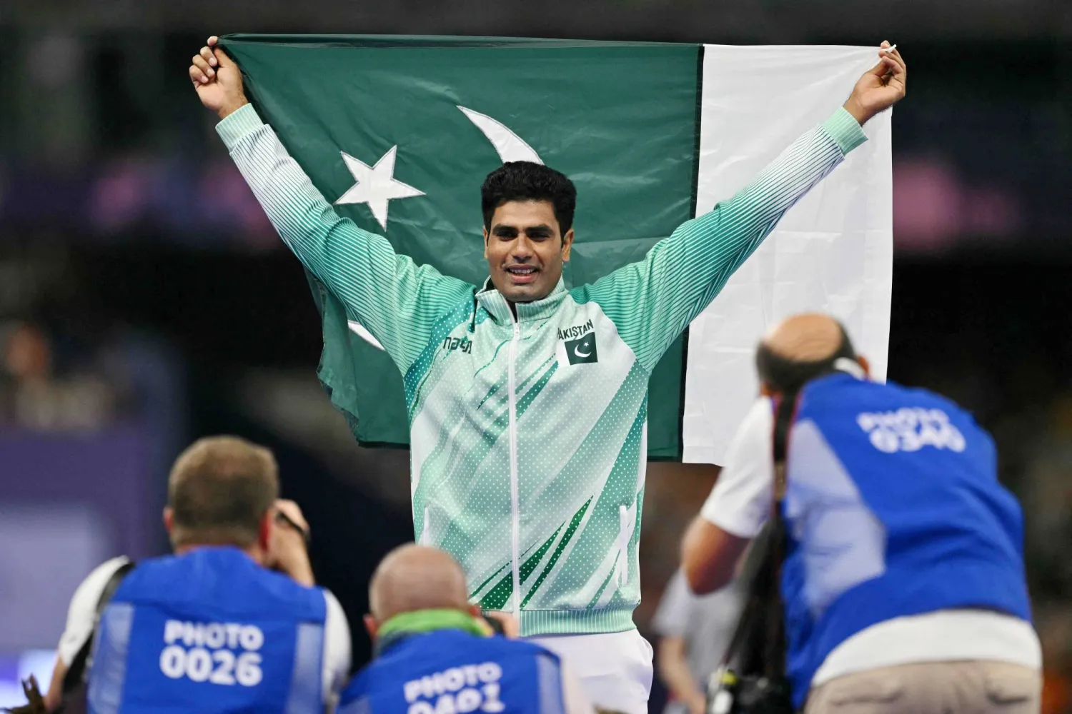 الباكستاني أرشاد نديم (أ.ف.ب)