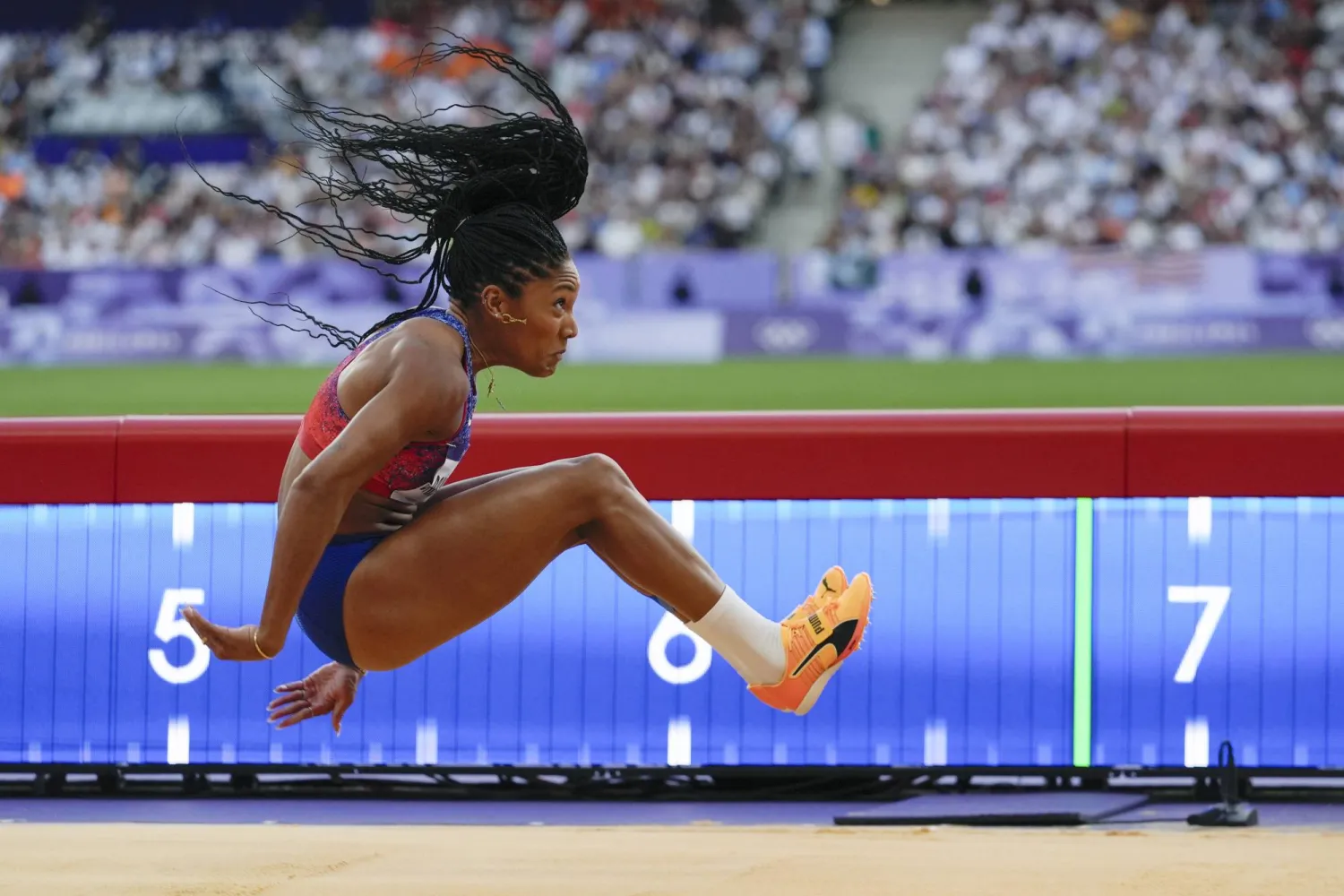 تارا ديفيز (أ.ب)