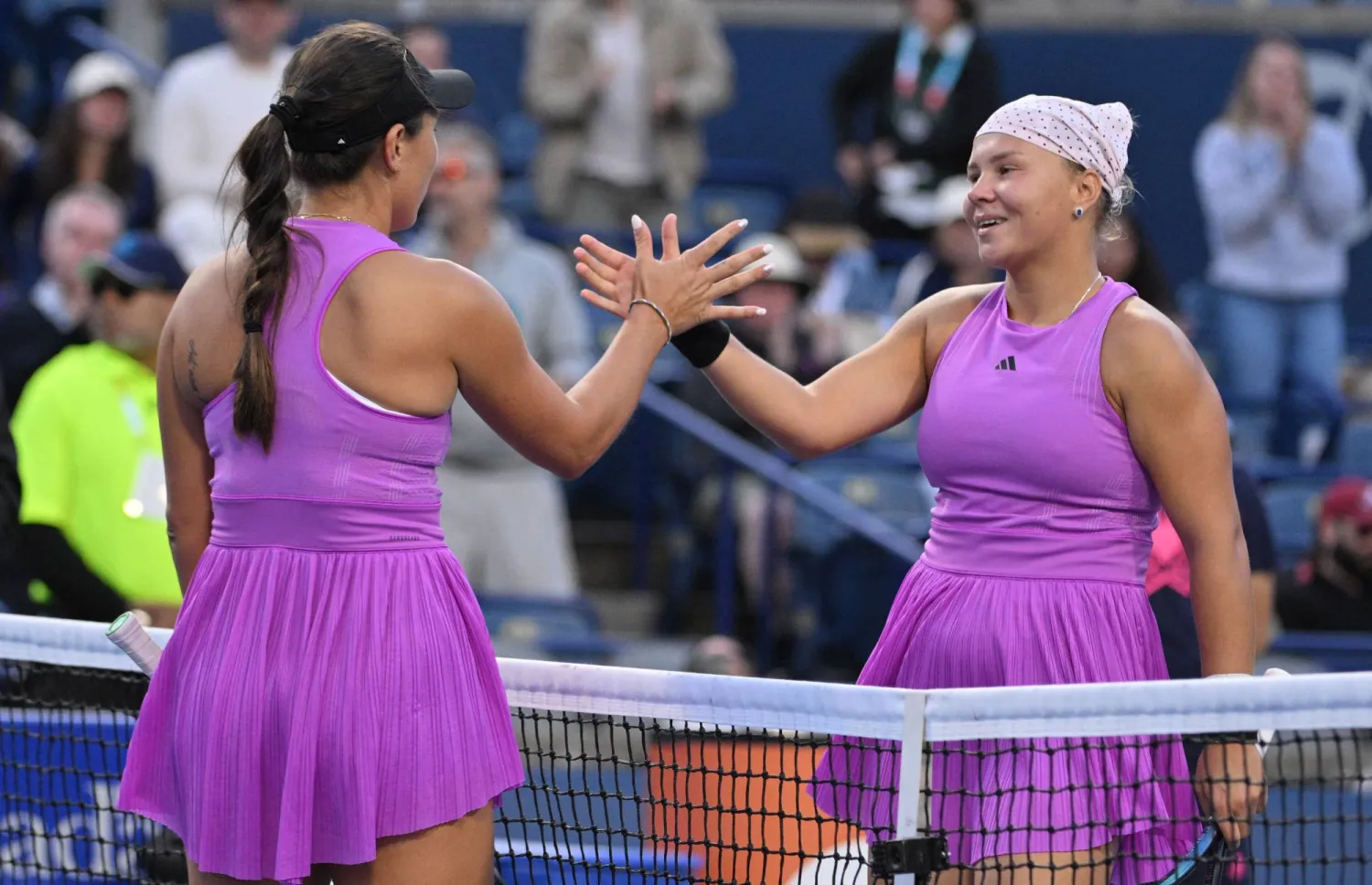 مواجهة أميركية خالصة بين بيغولا وأماندا أنيسيموفا (رويترز)