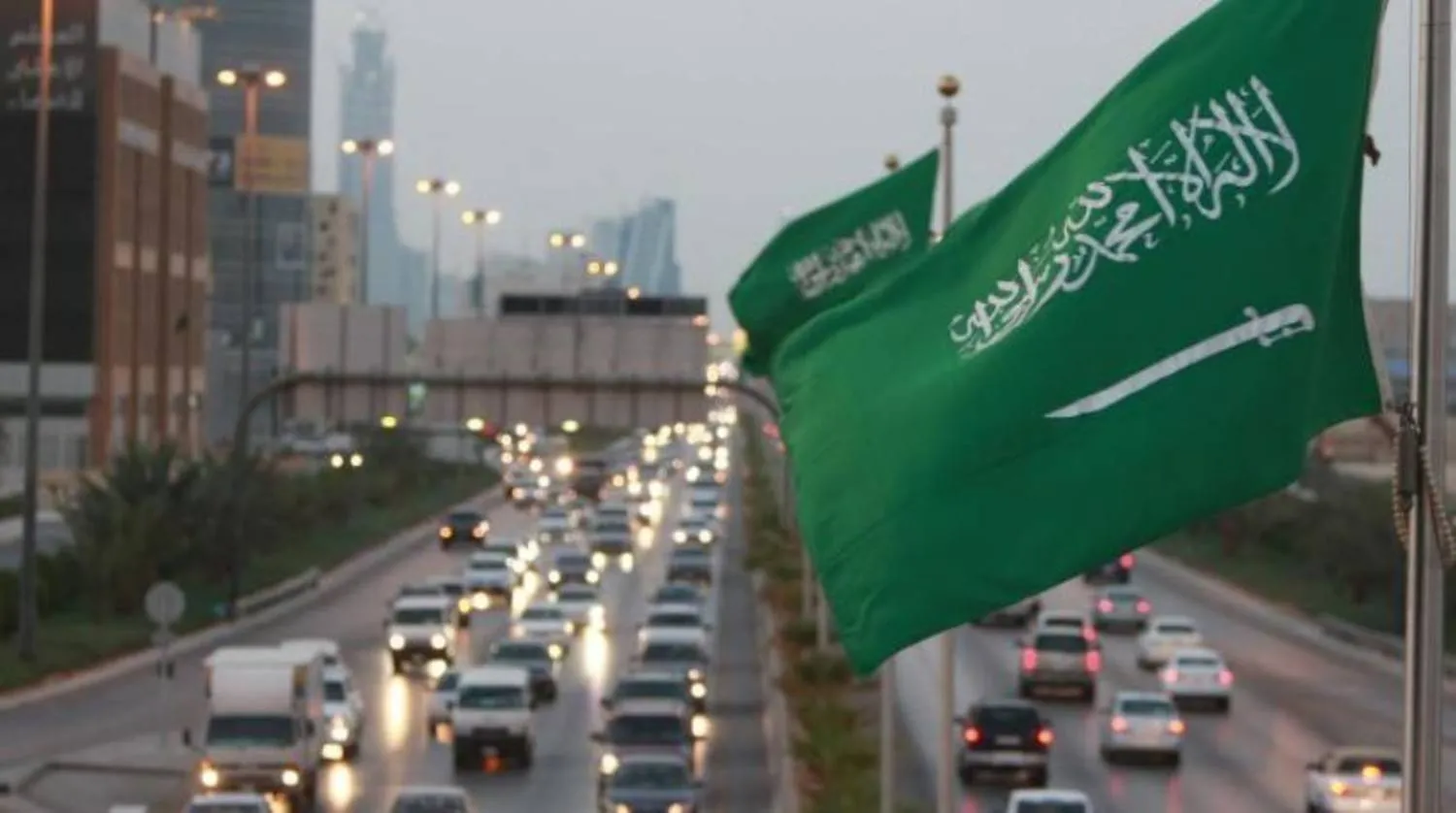 File photo of Saudi flag/Asharq Al-Awsat
