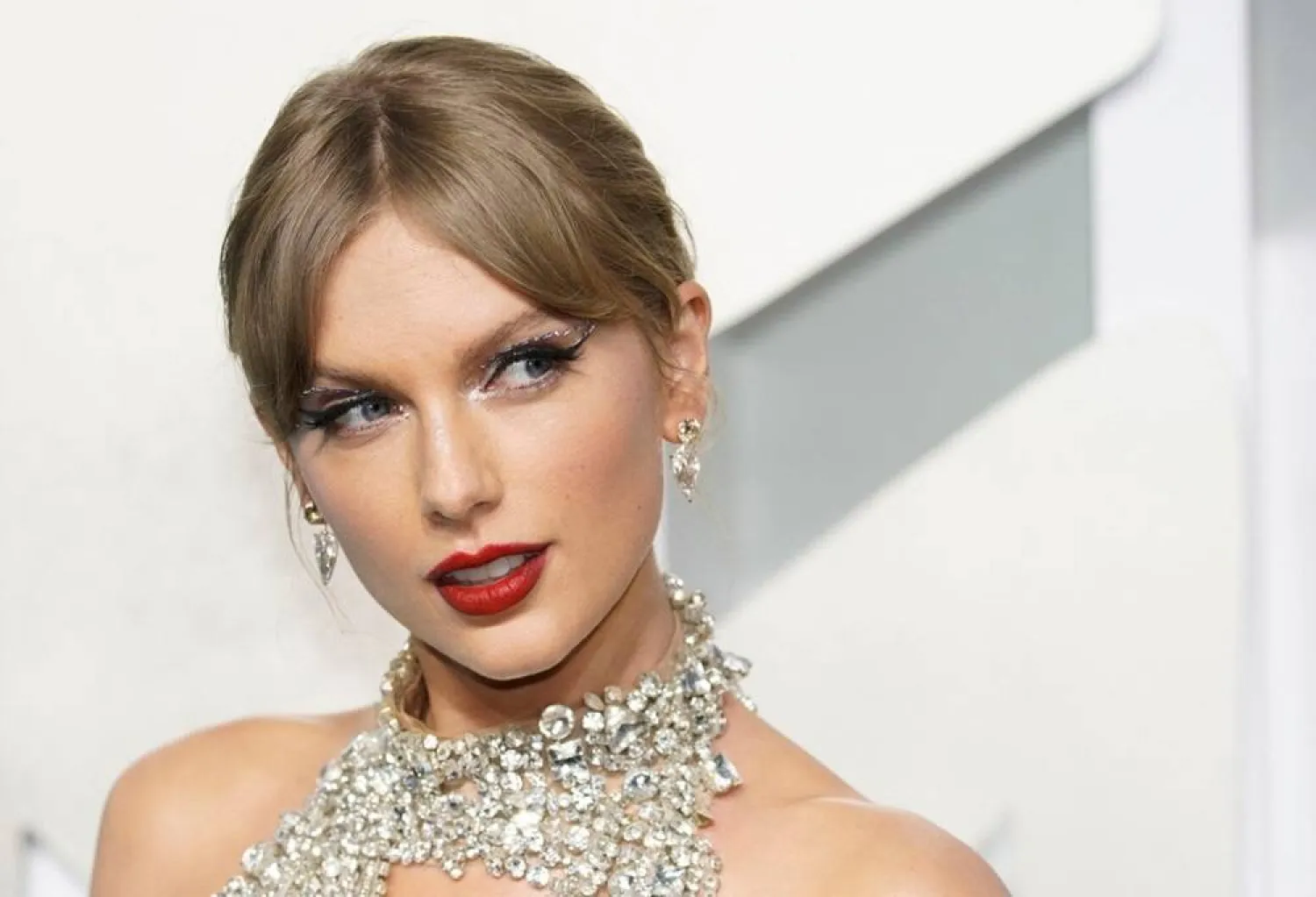 Taylor Swift arrives at the 2022 MTV Video Music Awards at the Prudential Center in Newark, N.J. (Reuters) 