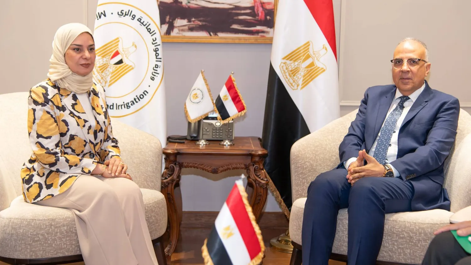 لقاء هاني سويلم وسفيرة البحرين لدى مصر (وزارة الري المصرية)