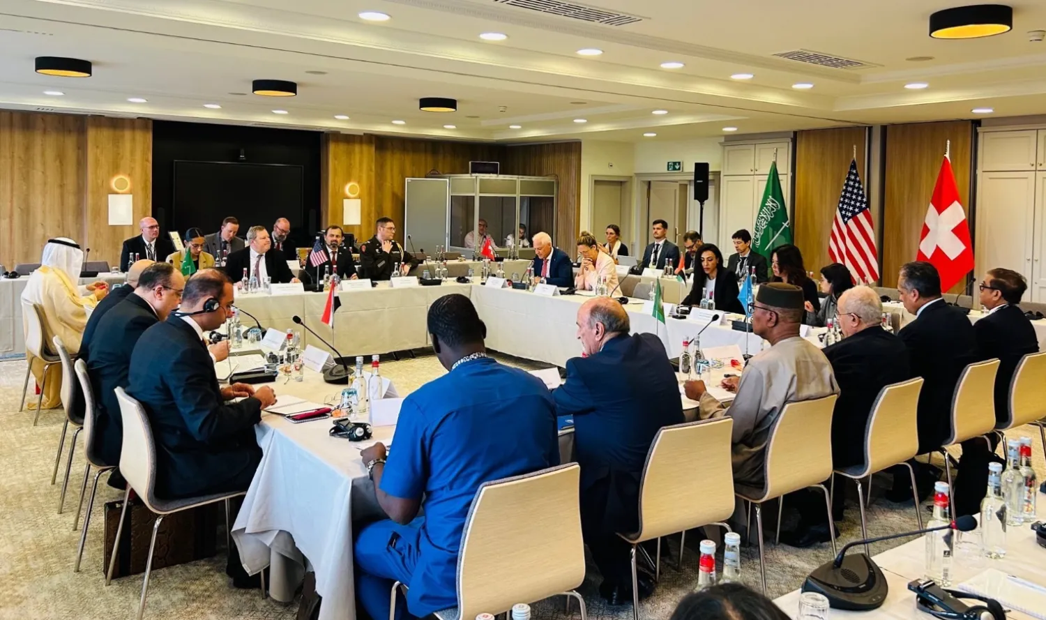 «مفاوضات جنيف» لحل الأزمة في السودان (حساب المبعوث الأميركي إلى السودان توم بيرييلو)