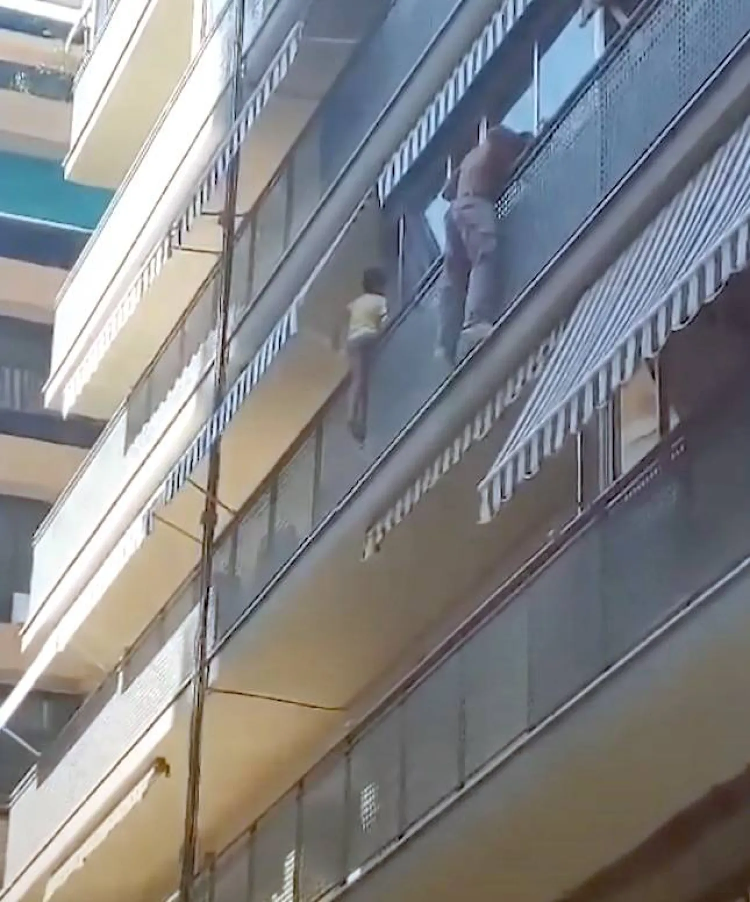 الإنقاذ الشجاع (مواقع التواصل)