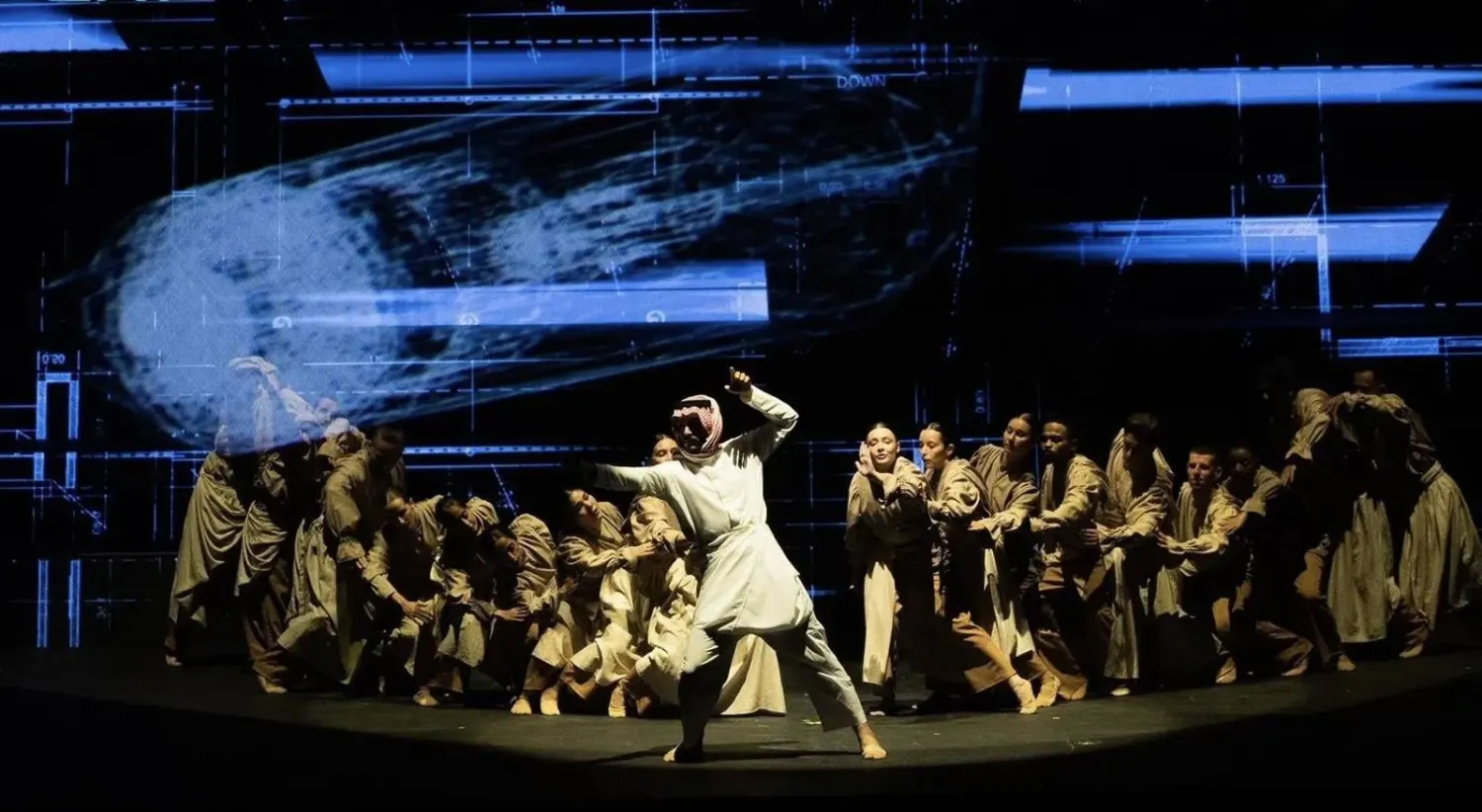 تضمّن الحفل عرضاً مرئياً يحكي قصة برنامج الابتعاث منذ إطلاقه وإنجازاته المتلاحقة (واس)